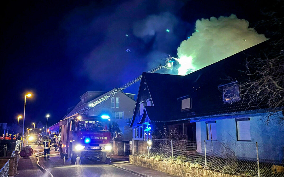 Drehleiter im einsatz brand marktheidenfeld Drehleiter im einsatz brand marktheidenfeld